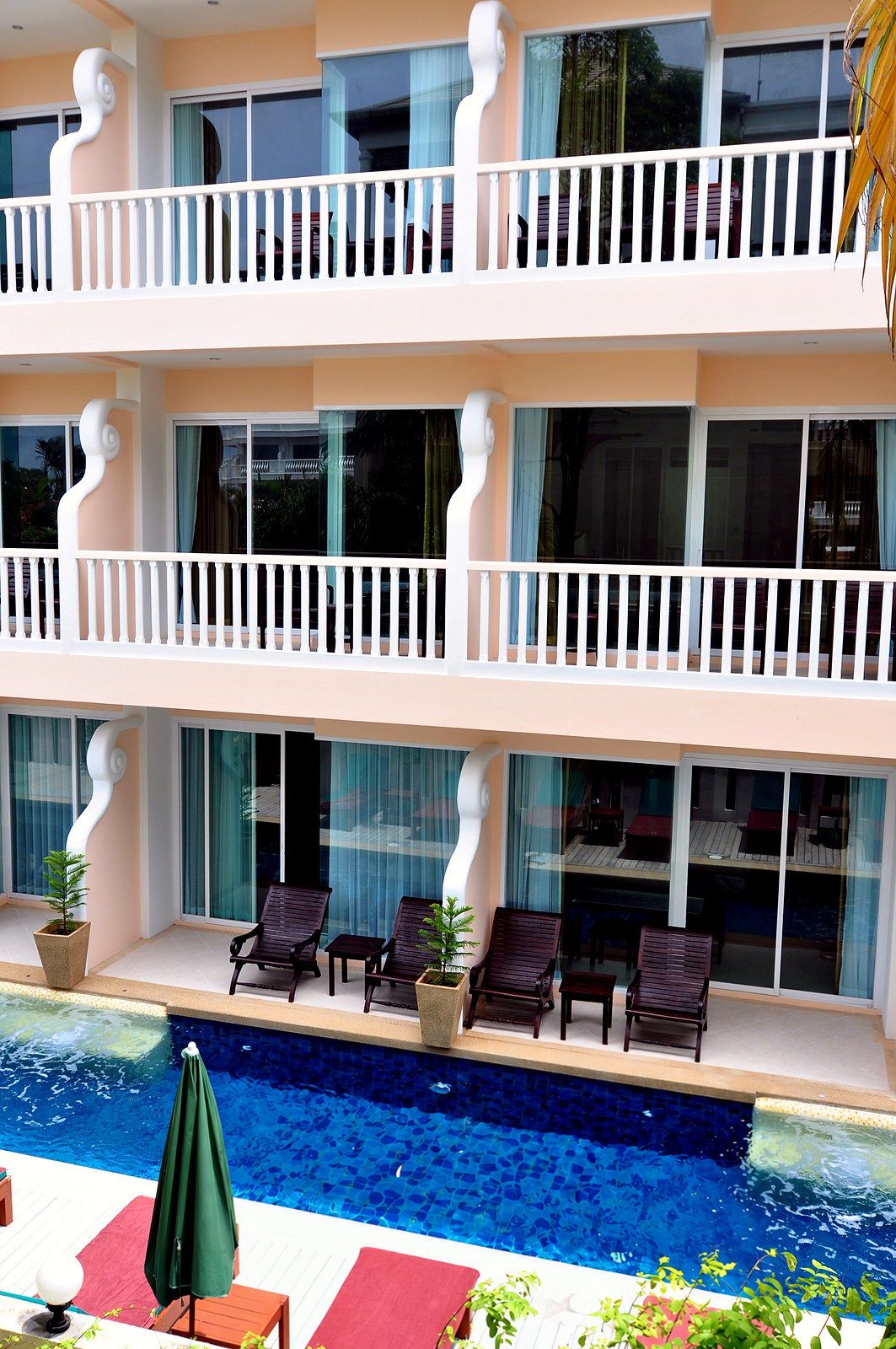 Premier Pool Access, photo 5 of 5